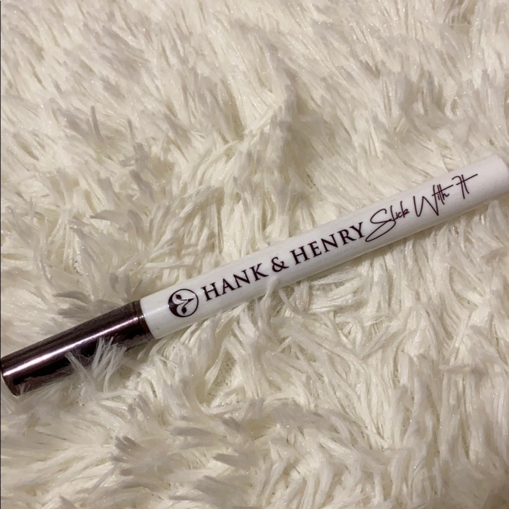 Liquid Eyeliner
